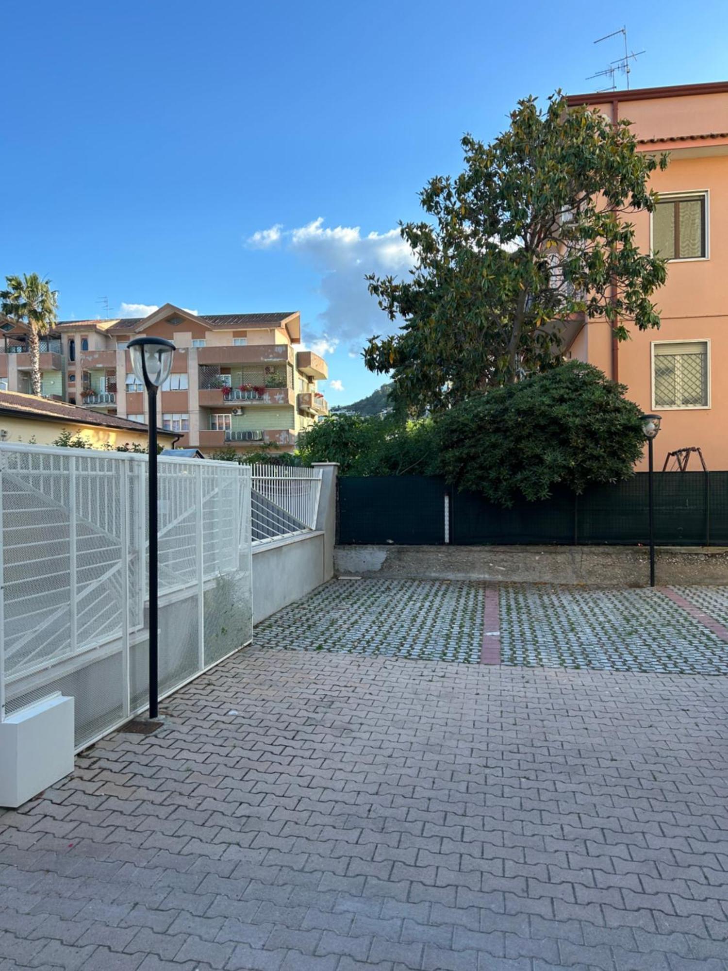 Appartamento Zona Residenziale, Due Passi Dal Mare Пескара Экстерьер фото